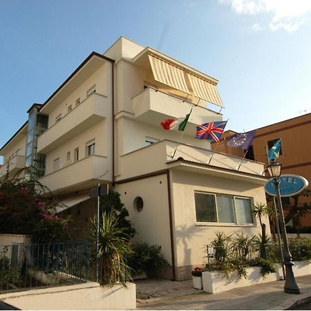 Hotel Mayor Sperlonga Esterno foto