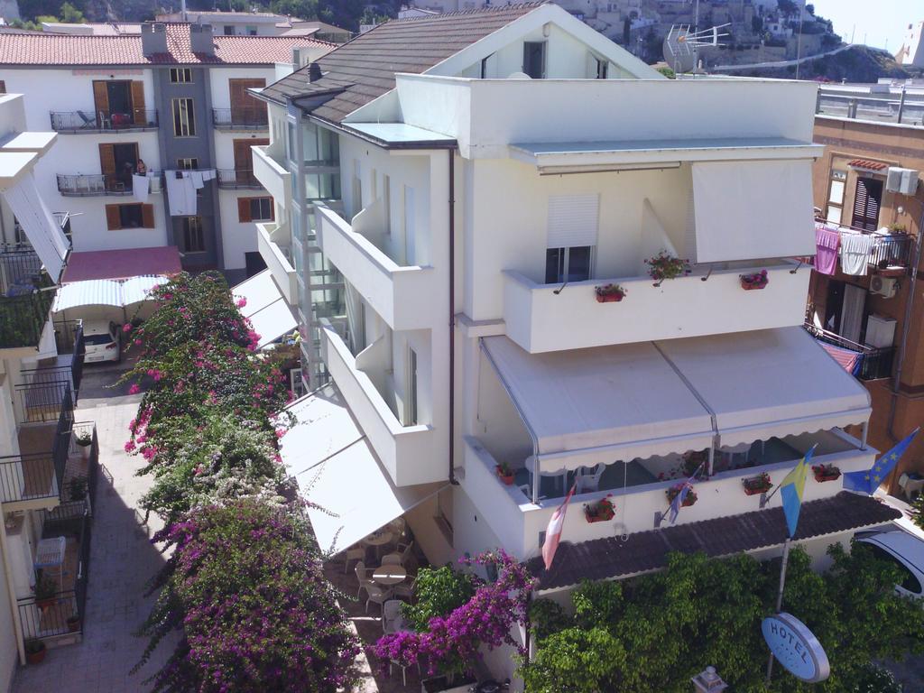 Hotel Mayor Sperlonga Esterno foto