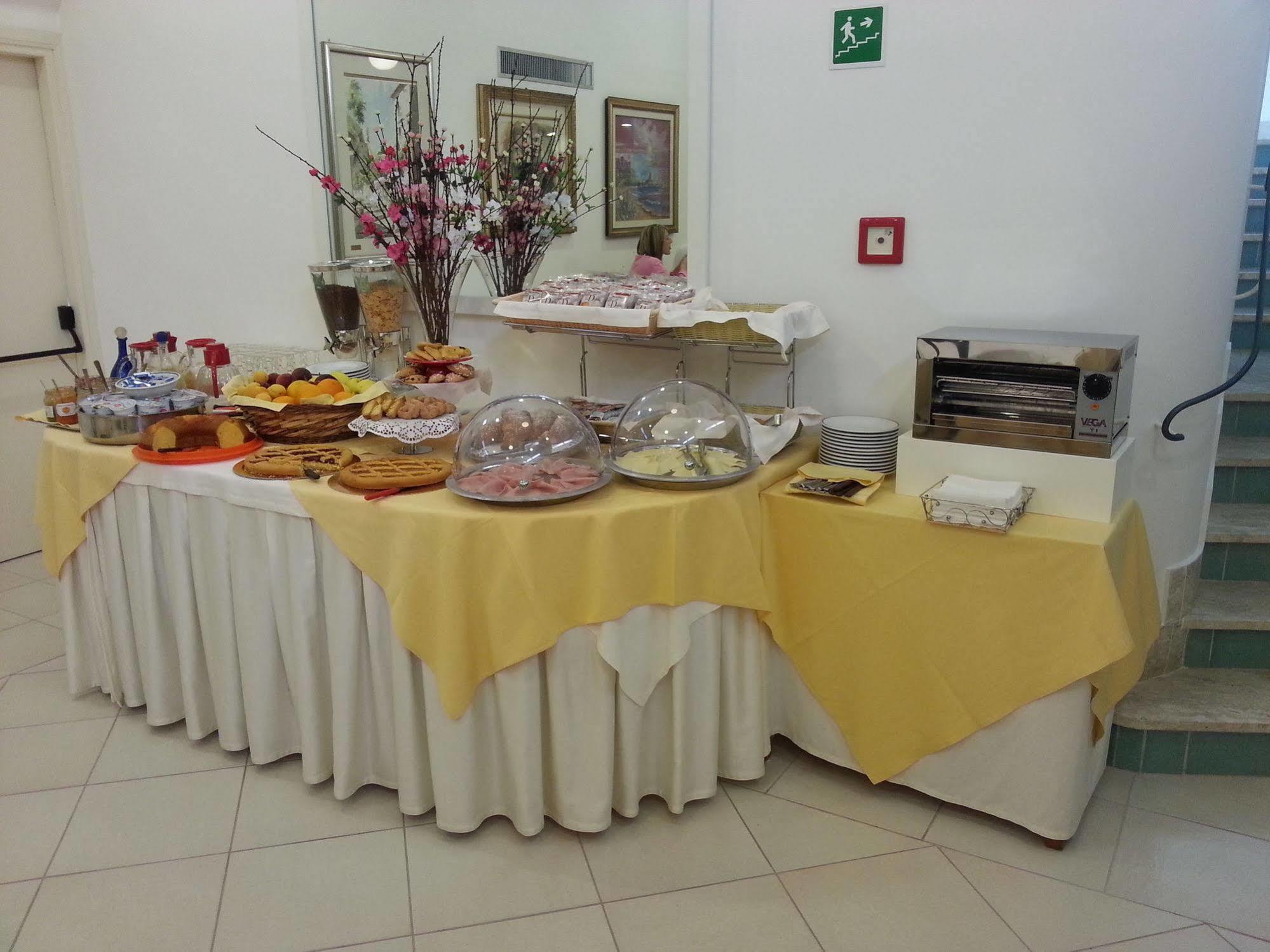 Hotel Mayor Sperlonga Esterno foto